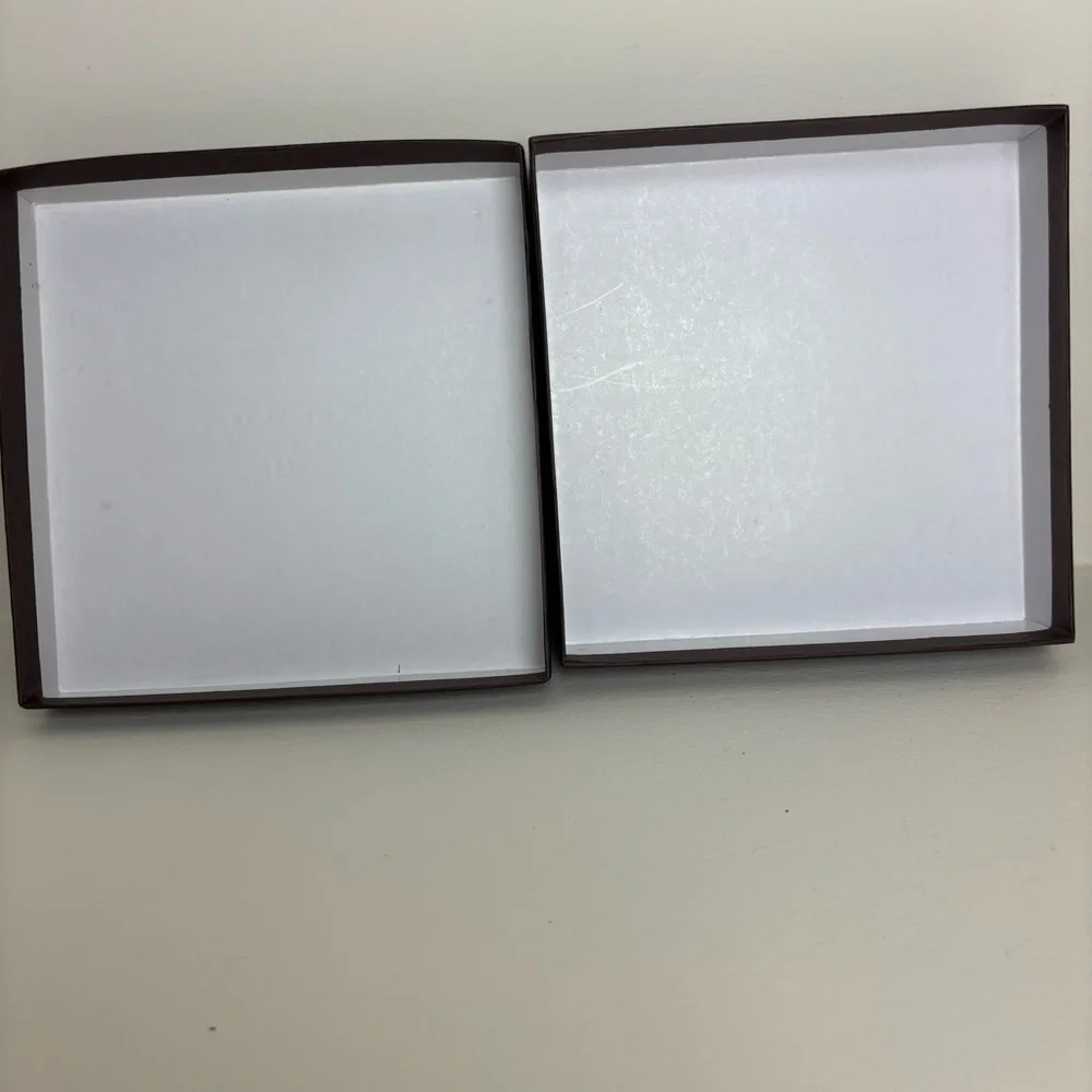 Coach Box - Picture 7 of 9